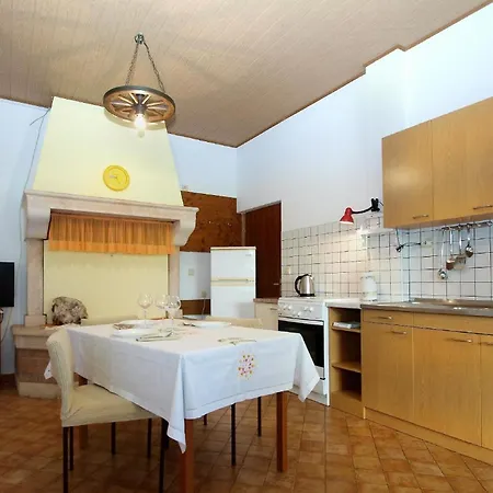 Fuer 3 Personen Ca 36 Qm In Pula, Istrien Istrische Riviera Apartment